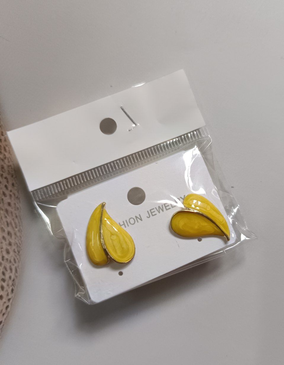 Leaf western stud - Yellow