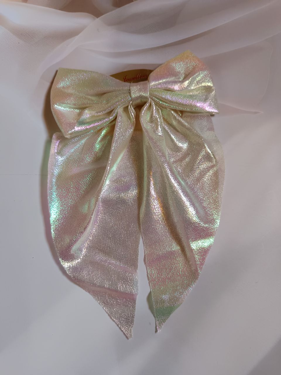 Shimmering barbie tail bow clip - White