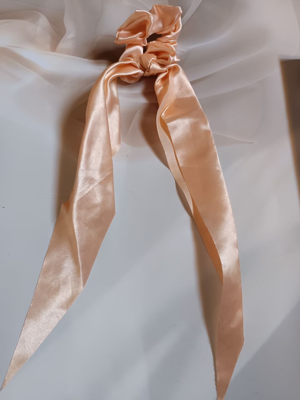 Long tail satin scrunchies - Peach
