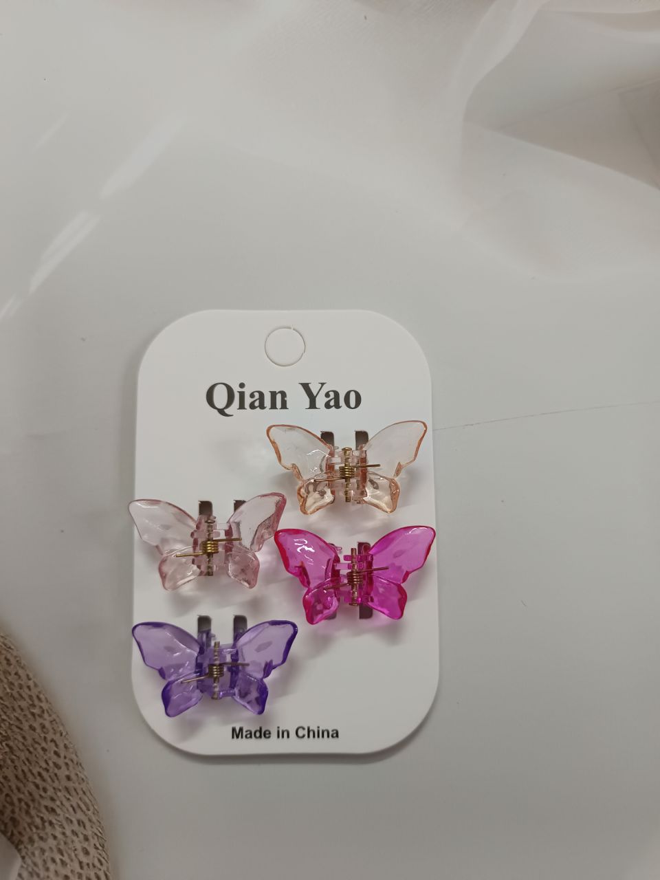 Qian yao 4pcs acrylic butterfly claw card