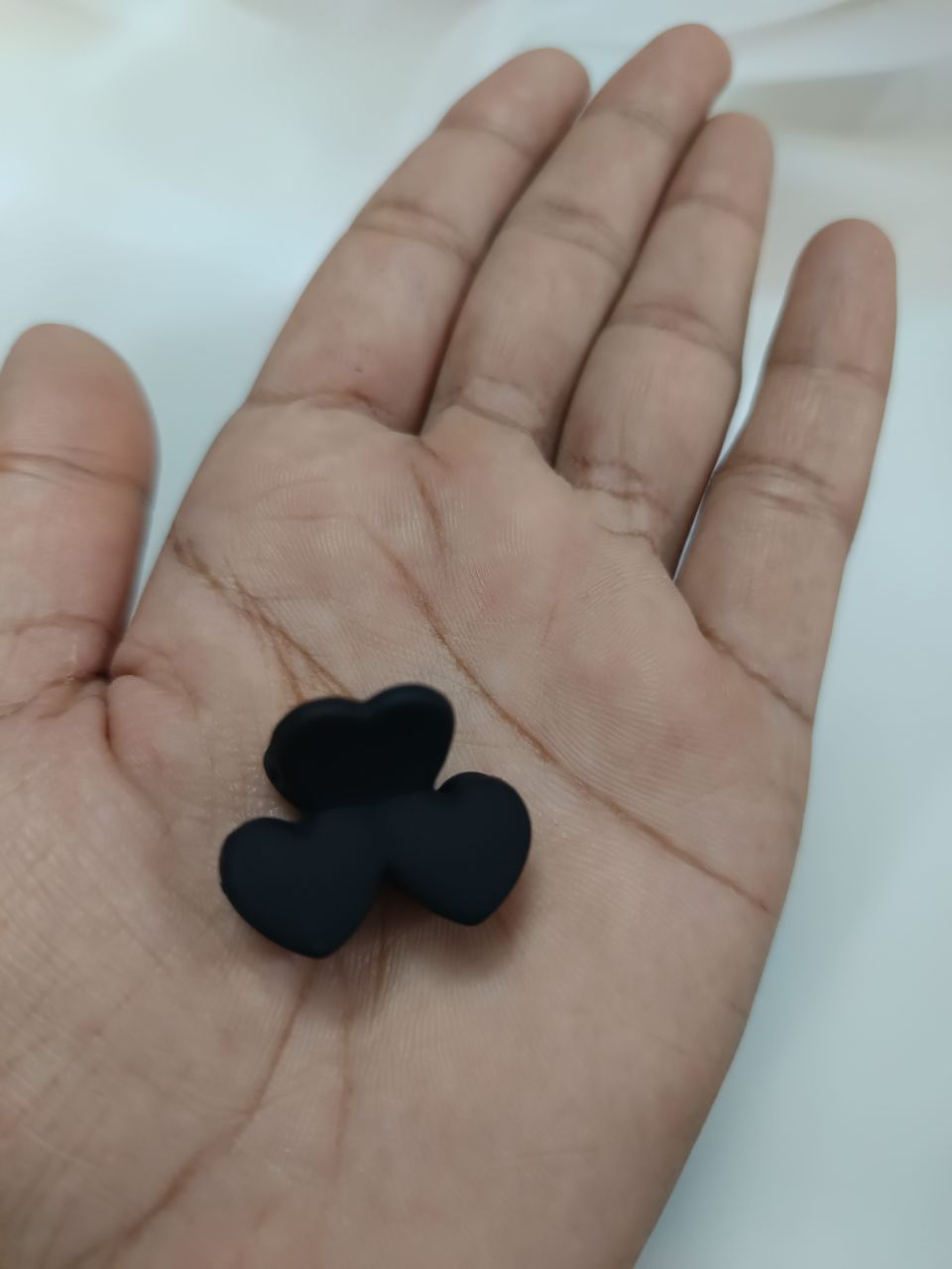 Matte twin heart claw black (piece) - Black(single)