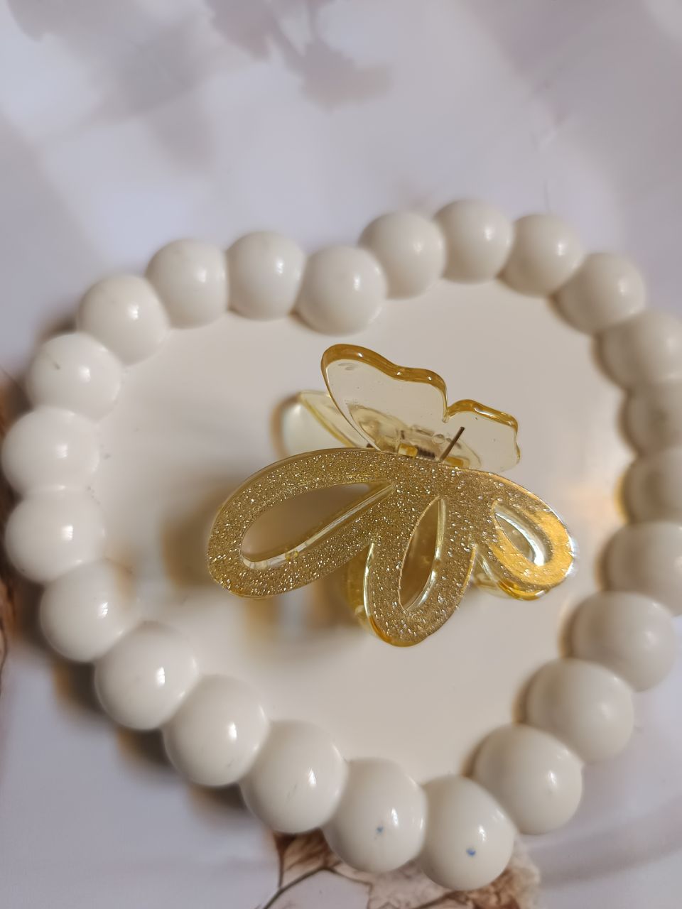 Heavy Acrylic glitter petal claw - 7
