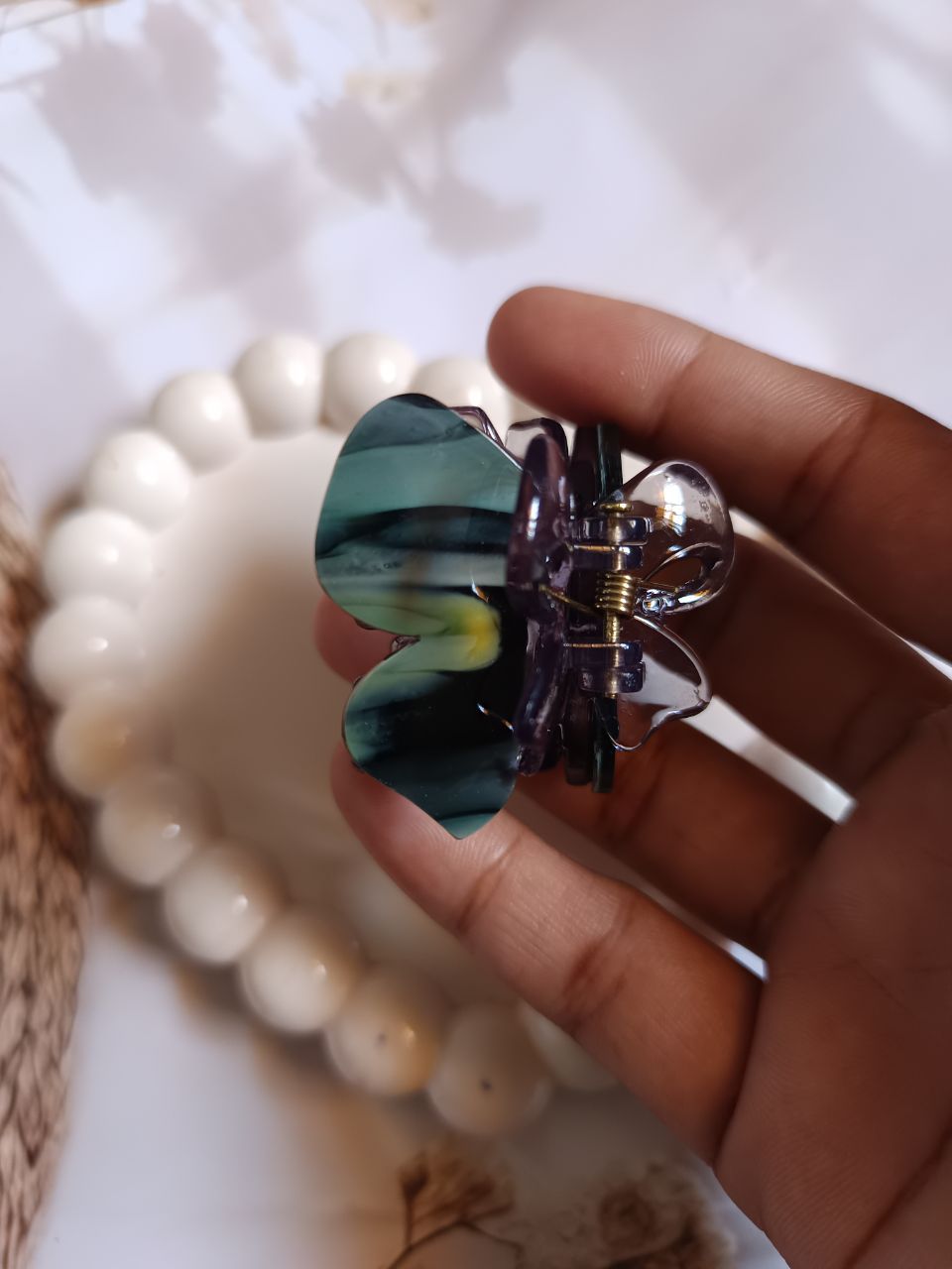 Heavy Acrylic butterfly claw - 4
