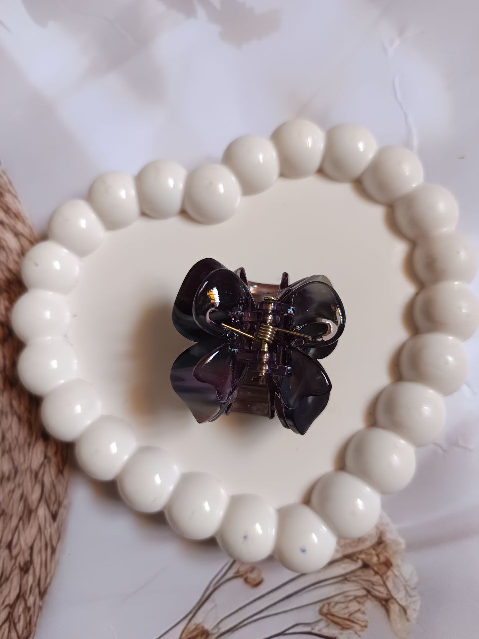Heavy Acrylic butterfly claw - 7