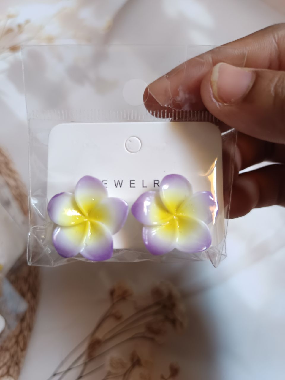 Tropical Plumeria Flower Earring - Violot