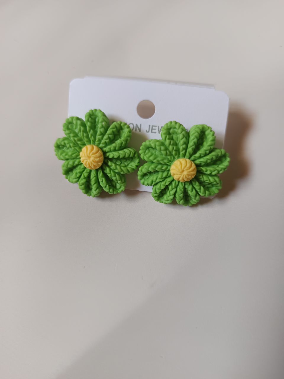 New trend  earring