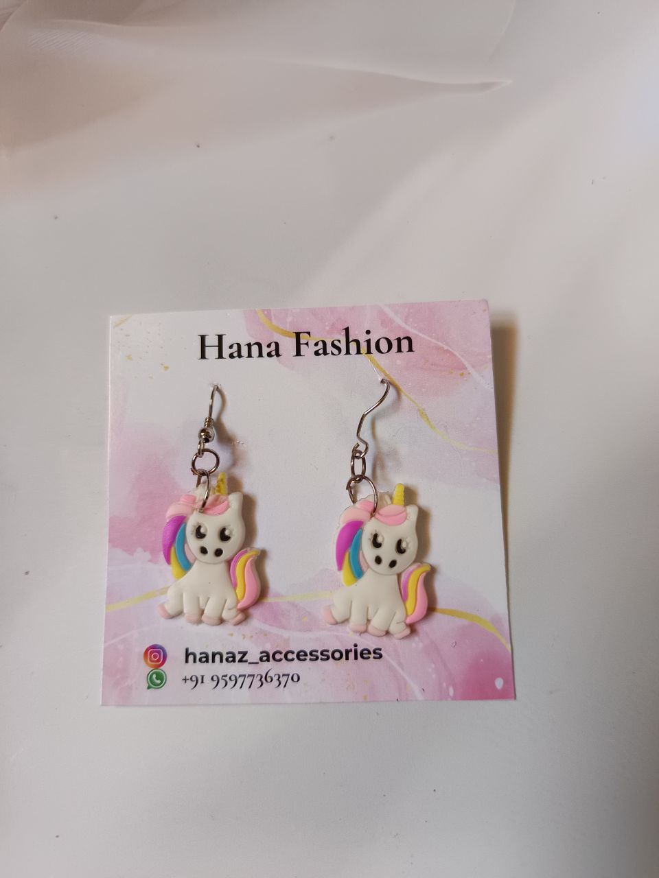 Unicorn dangler