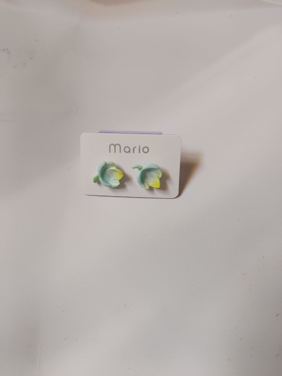 Blush petal stud - 8
