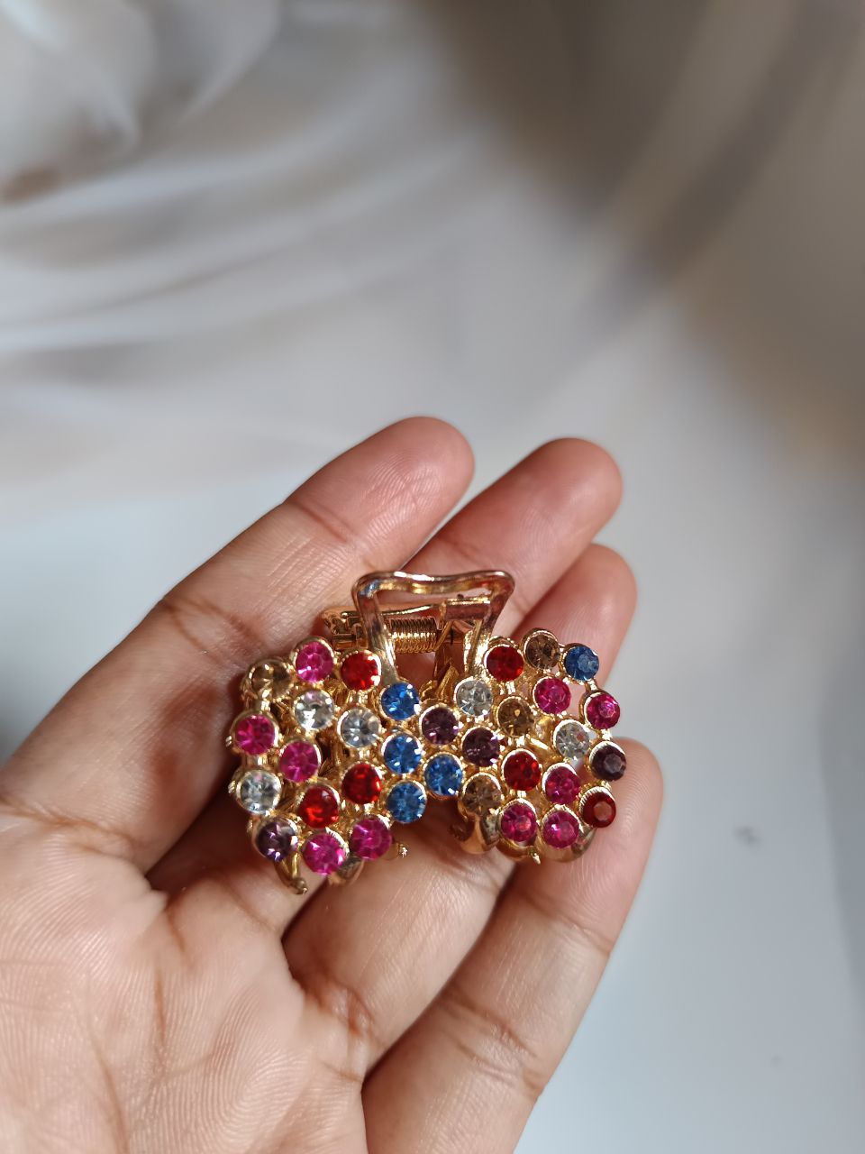 Multicolor stone metal claw